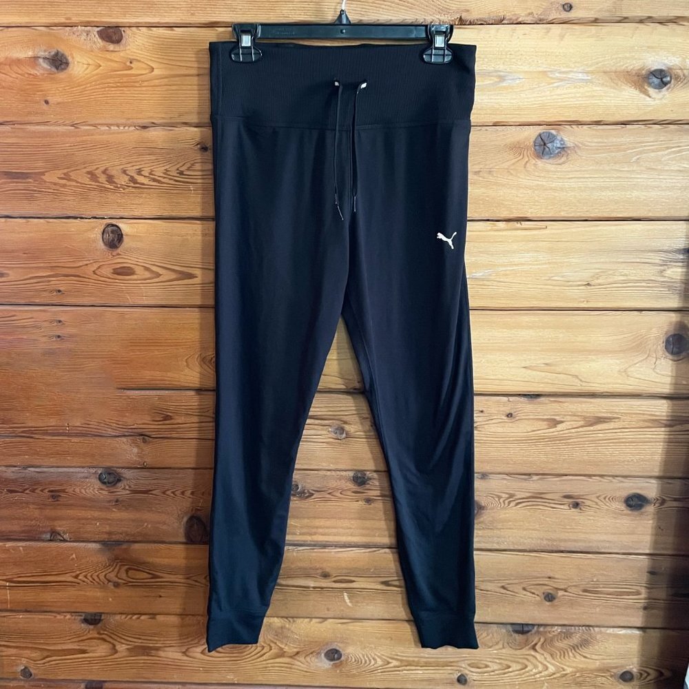 Puma women’s small sweatpants Medium